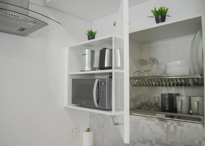 Modern In Downtown Apartment